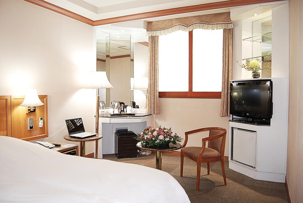 Arirang Tourist Hotel Changwon Kamer foto